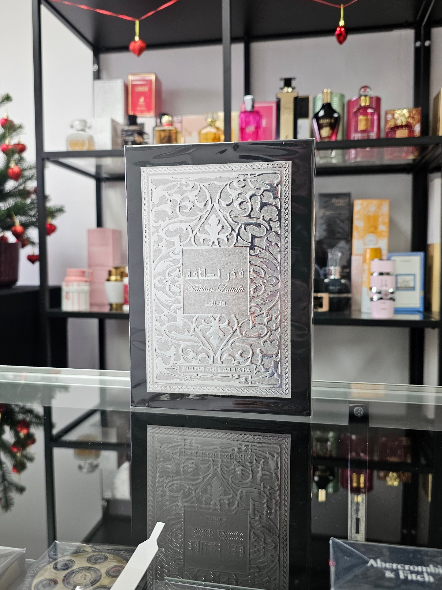 Fakhar black 3.4oz EDP by Pride of Lattafa